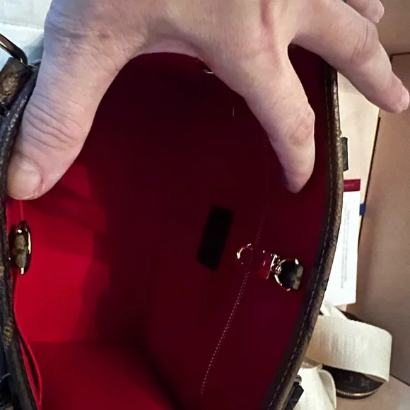 LOUIS VUITTON ON THD GO.  PM SIZE - Picture 3 of 7